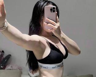 微密圈 – 铁锤姐姐最新短裙写真，图片中的细节让人忍不住多看几眼