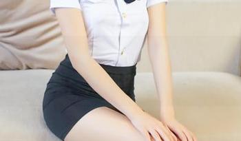 青豆客 – 岑苑之barbiebaby牛仔裤写真合集：从潮流走向戏谑