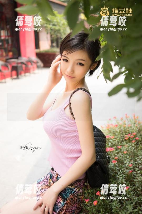 青豆客 - 制服也能这么俏！共享歆小兔chobits的图包，图个新鲜感。