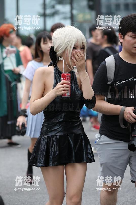 魔镜街拍 - 蓝色泳衣、芝芝和定制图片，组合拳打的真是让人心醉神迷！