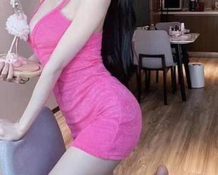 微密圈 – 无圣光中，黎允熙校服图集的每一丝细腻与情愫